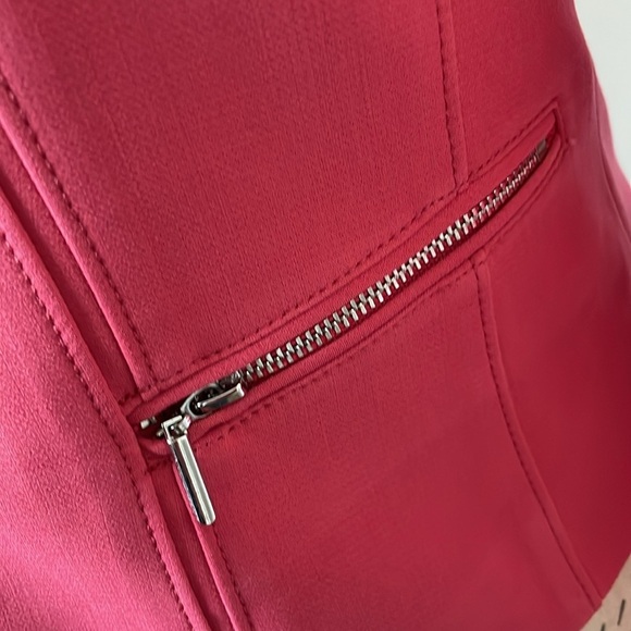 EUC Women’s WHBM Coral Moto Blazer in Size 4​​ - Picture 4 of 8